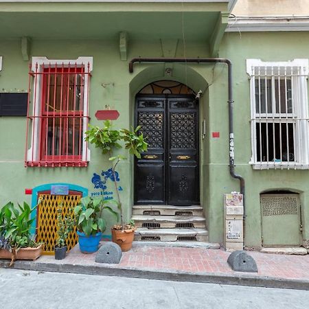 Renovated Apartment At The Heart Of Istanbul With Huge Terrace Exterior foto