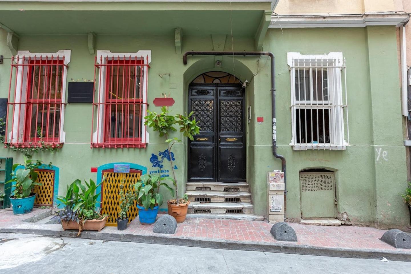 Renovated Apartment At The Heart Of Istanbul With Huge Terrace Exterior foto